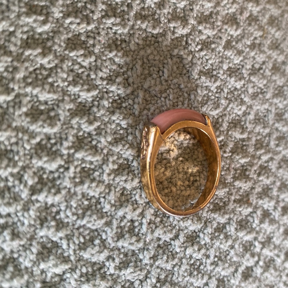Size 5 Coral ring - Picture 5 of 7